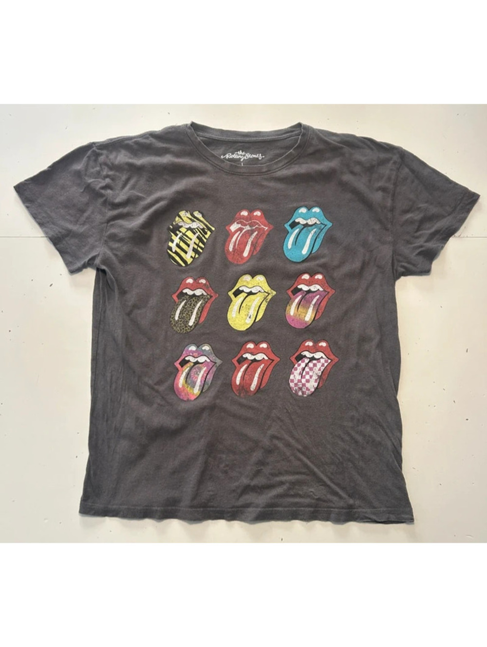 Rolling Stones Gray T-Shirt Size L Multiple Lips